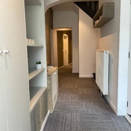 Prachtige In Centrum Met Badkamer ! * Brujas