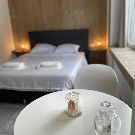 Apartamento Prachtige In Centrum Met Badkamer !